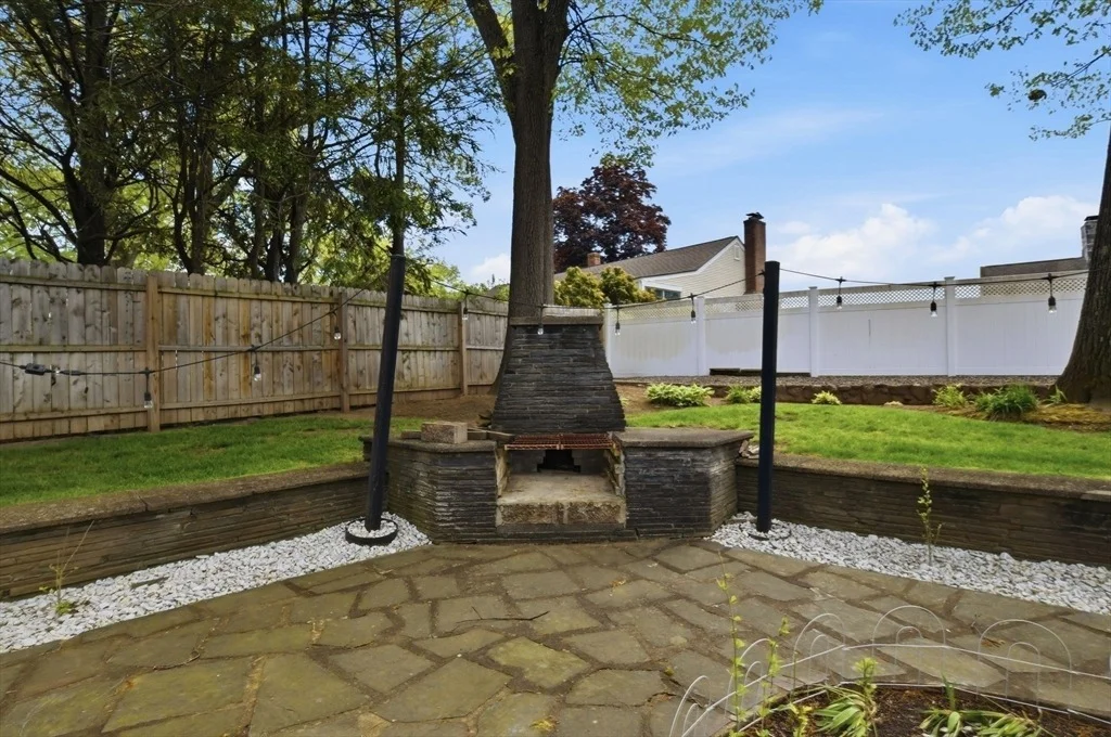 Photo of 620 Roosevelt Ave