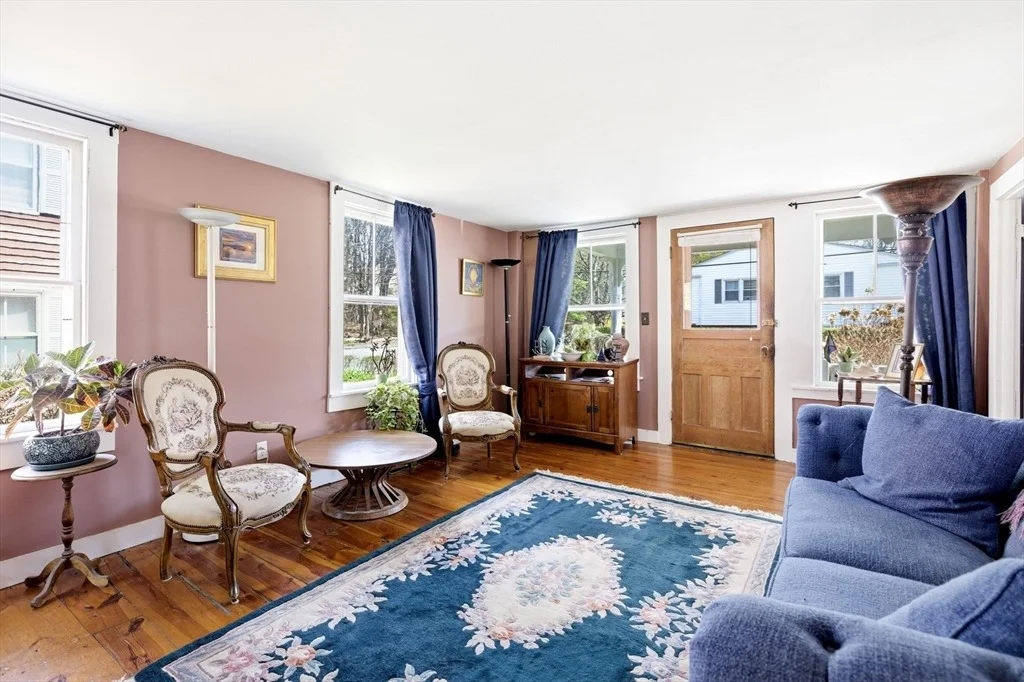 Photo of 180 Summer St