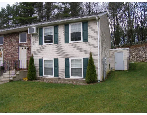 Photo of Unit 9 at 930 Templeton Rd
