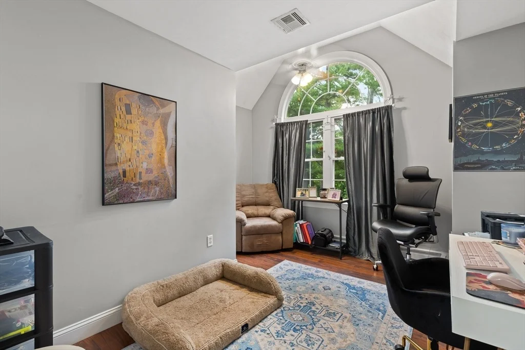 Photo of 566 Mendon Rd
