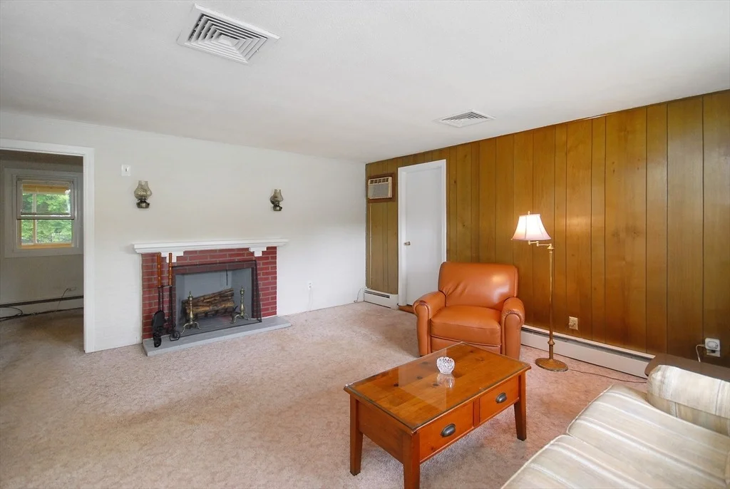 Photo of 12 Reo Rd