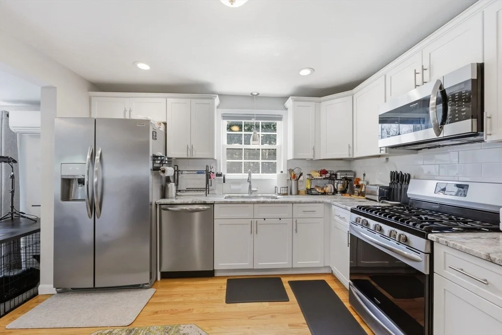 Photo of 983 Shoemaker Ln