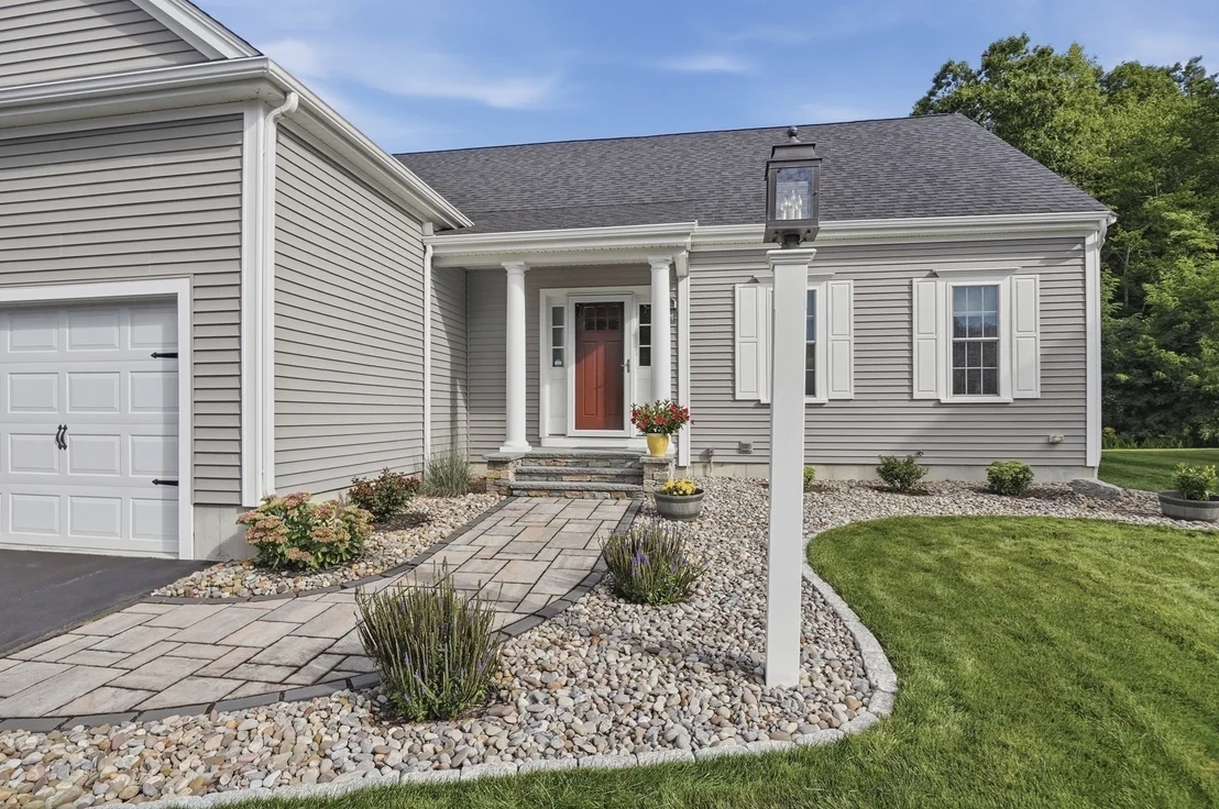 Photo of 33 Skyview Drive