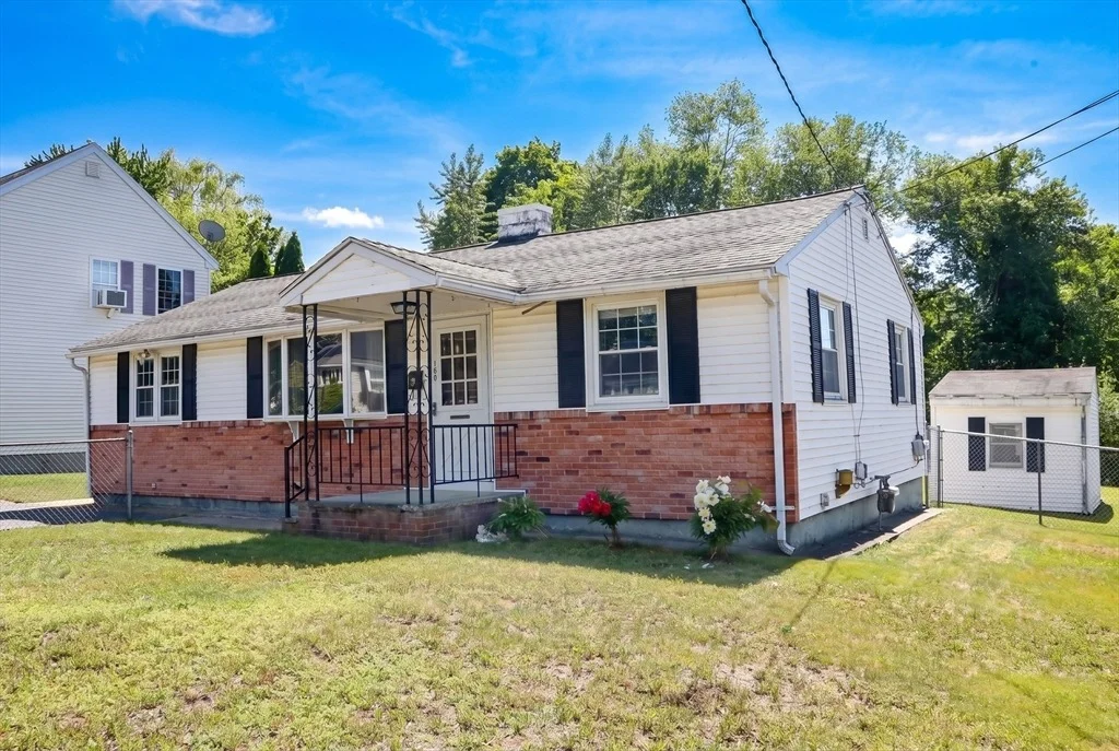 Photo of 160 Burnham Road