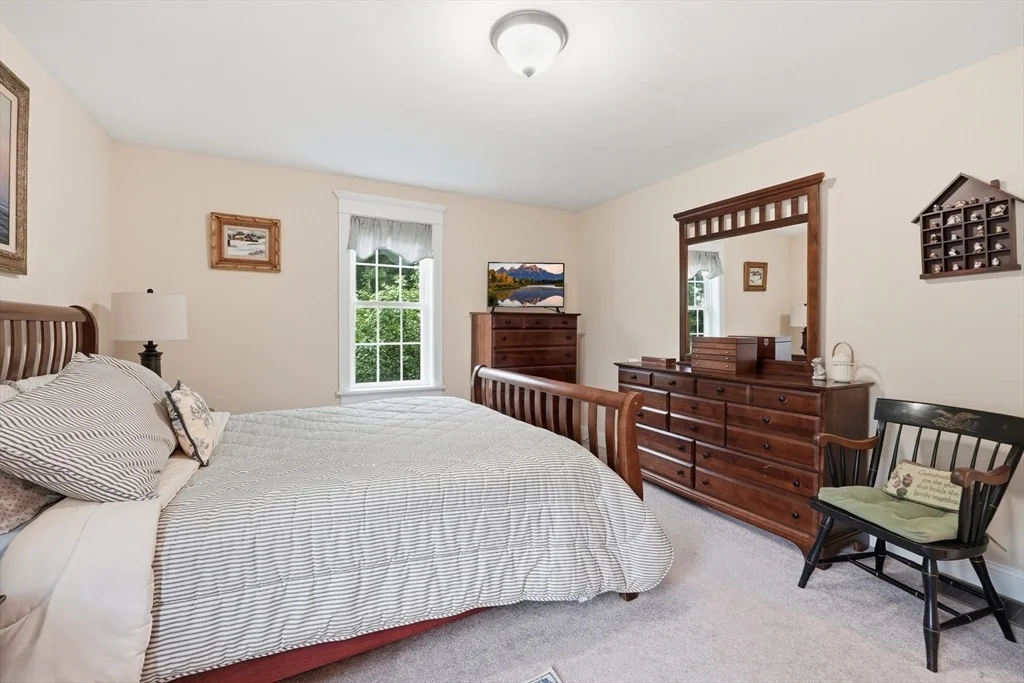 Photo of 215 Sarty Rd