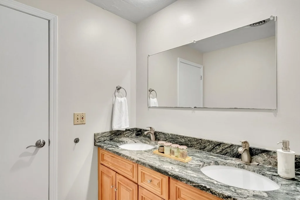 Photo of Unit 11 at 11 Beth Cir