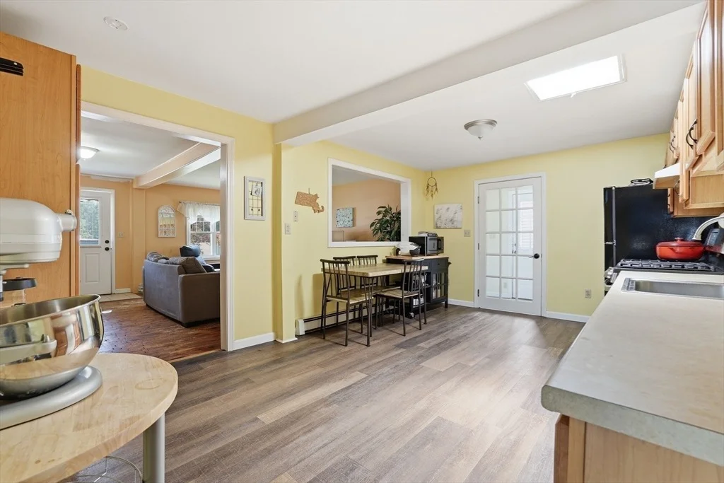 Photo of 90 Loring Ave
