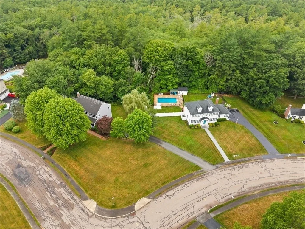 Photo of 130 Deer Hollow Trail