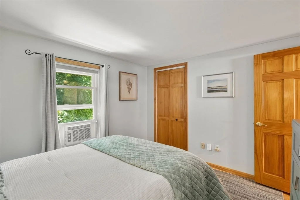 Photo of 1080 Ocean St