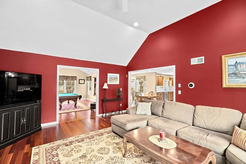 Photo of 45 Culloden Dr
