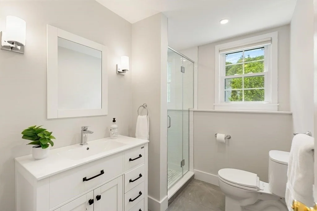 Photo of 1 Brackenbury Lane