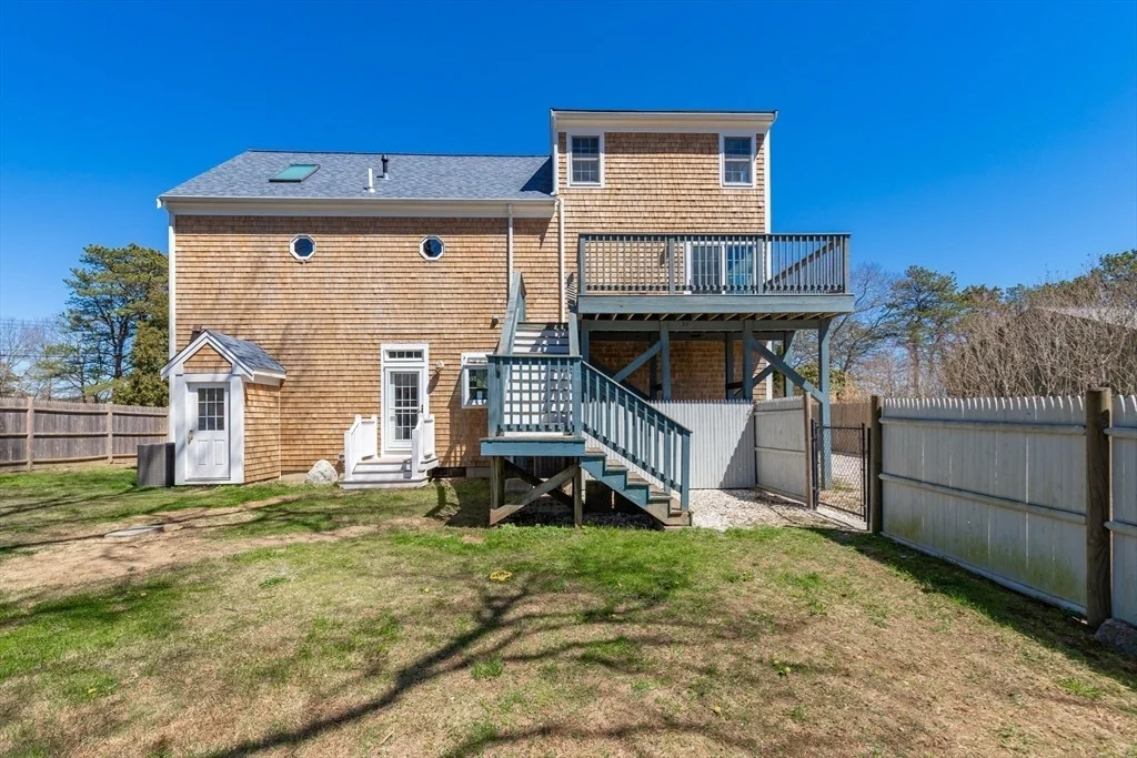 Photo of 251 Lakeside Drive