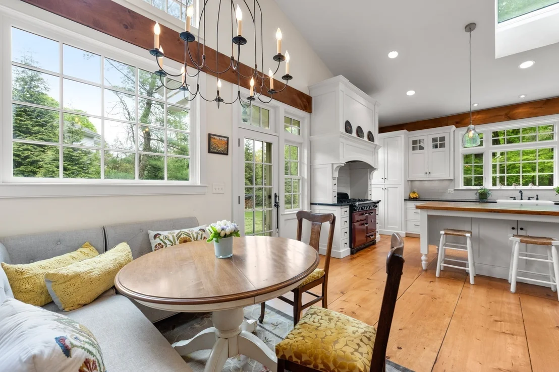 Photo of 41 Longmeadow Road