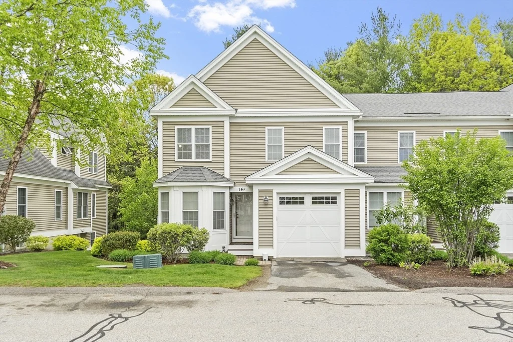 Photo of Unit A at 14 Longview Cir