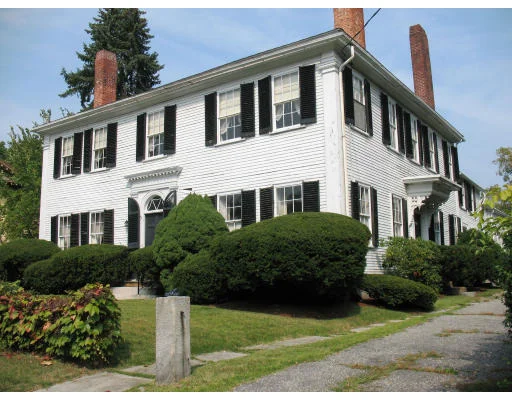 Photo of 164 Main St