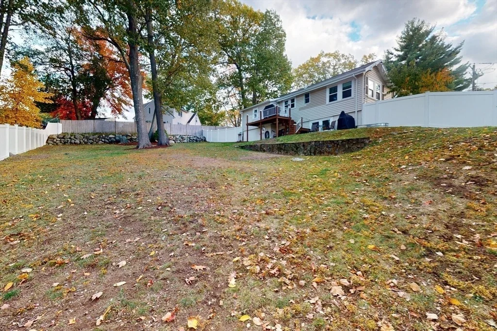Photo of 1393 Trapelo Road