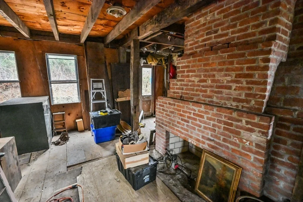Photo of 203 Chamberlain Hill Rd