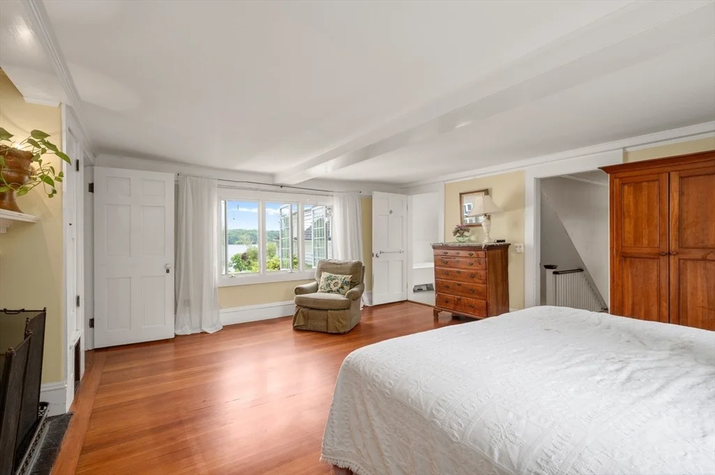 Photo of 33 Reservoir Drive