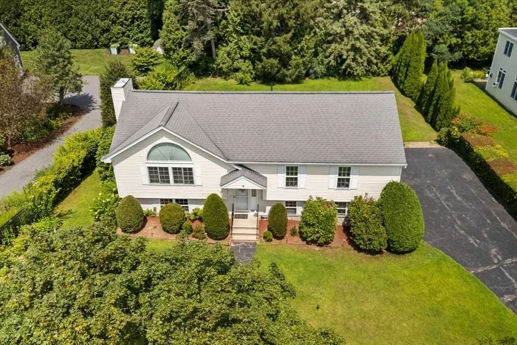 Photo of 6 Moreland Green Dr
