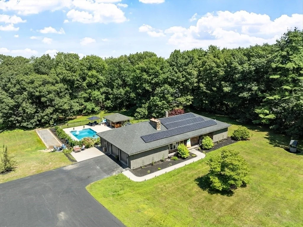 Photo of 79 Bathrick Rd