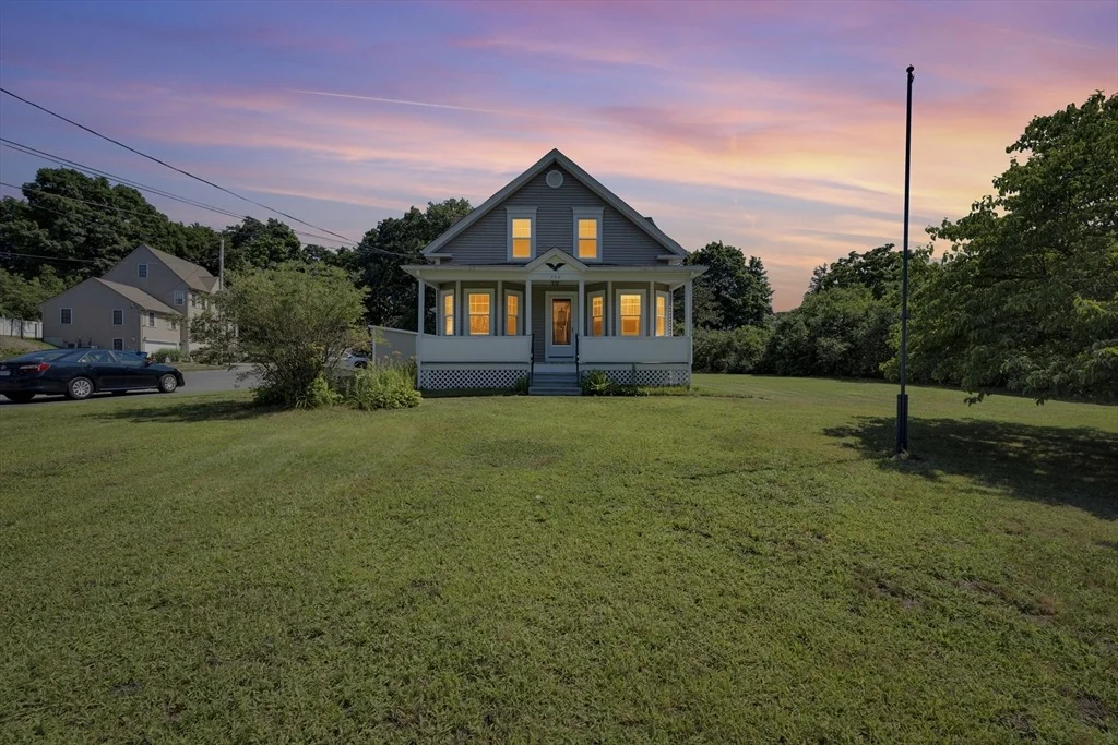 Photo of 259 Main St