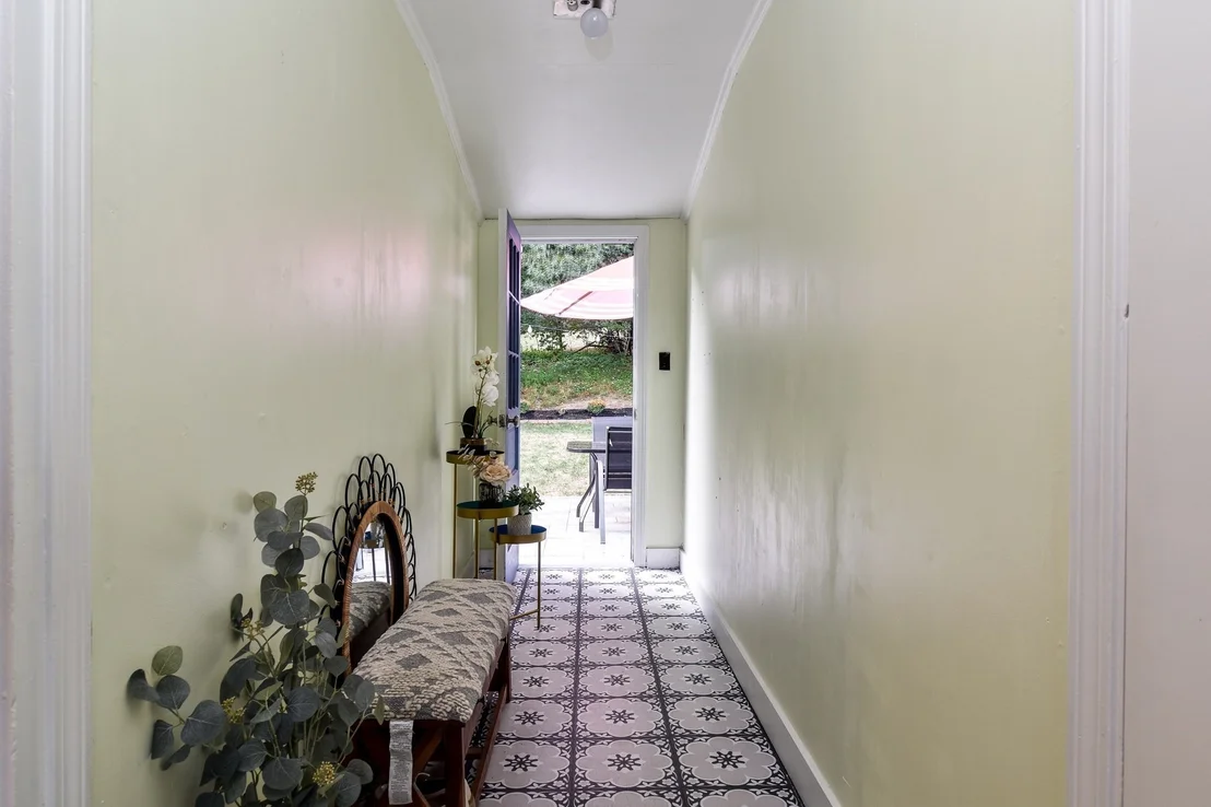 Photo of 70 Lockland Ave
