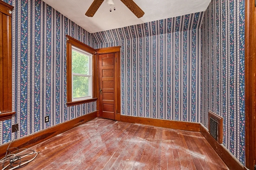 Photo of 87 Holyoke St