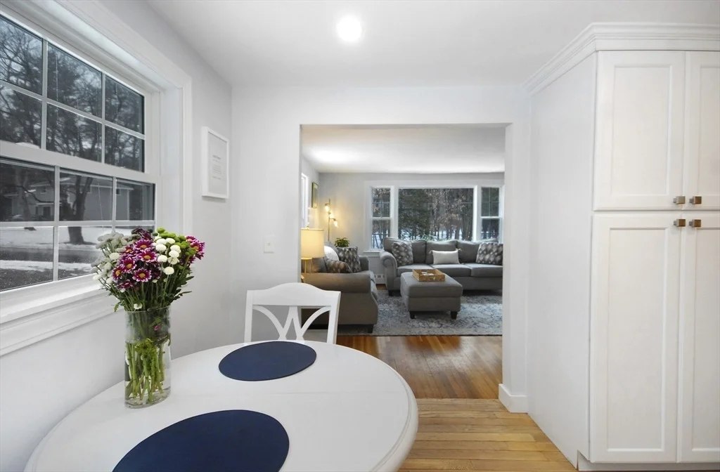 Photo of 35 Robbins Rd