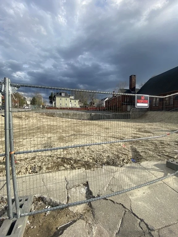 Photo of 817 Main St