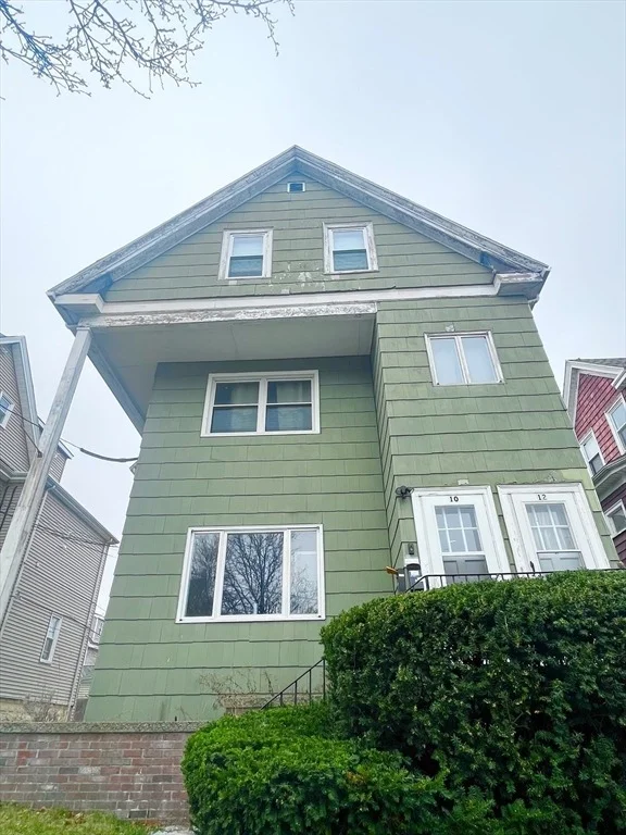 Photo of Unit 3 at 10-12 Edith Ave