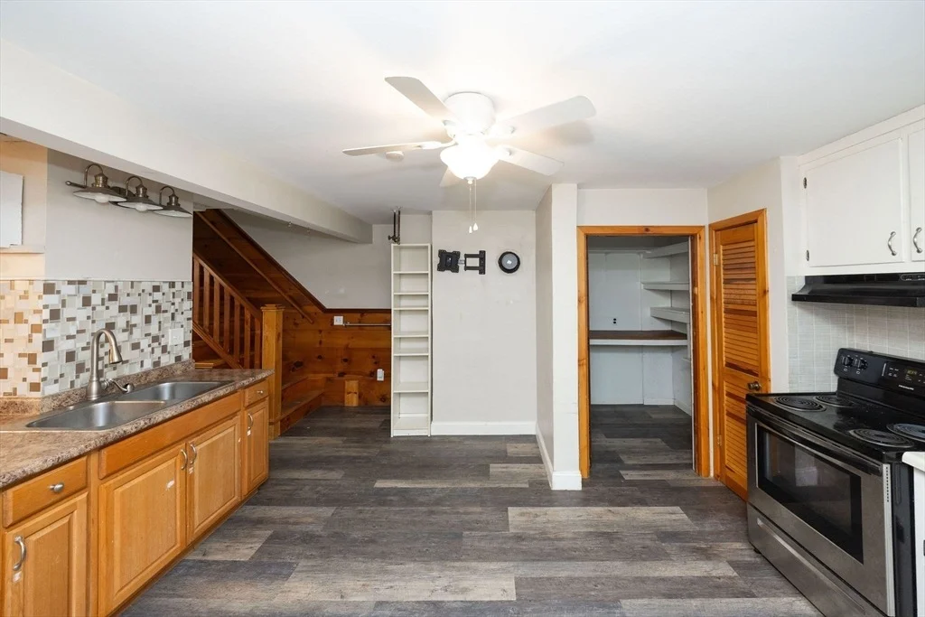 Photo of 411 Dennison Dr