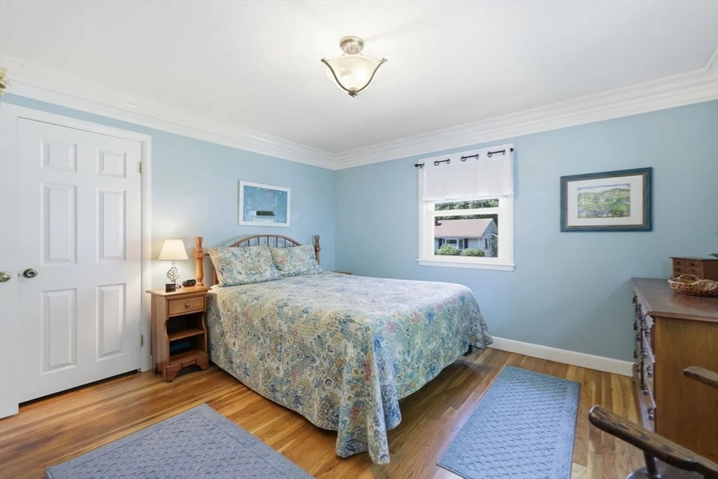 Photo of 37 Frederickson Ave
