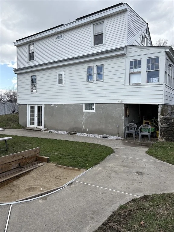 Photo of 232 Lowell St