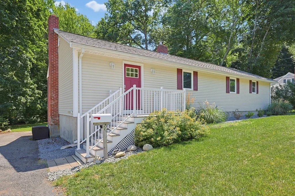 Photo of 71 Carpenter Rd