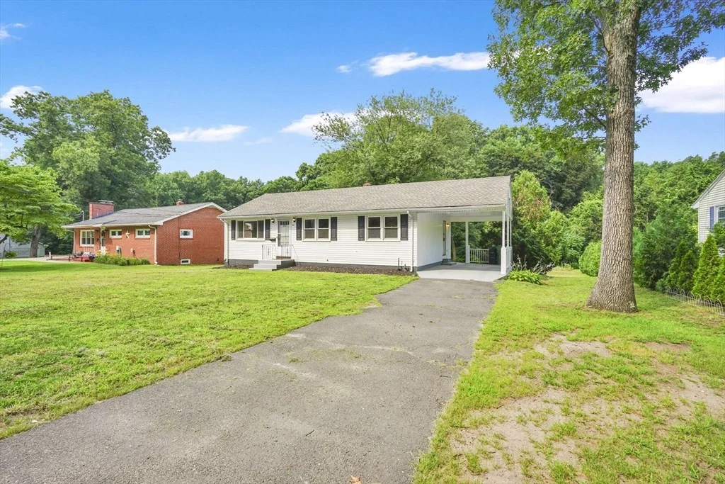 Photo of 250 Old Lyman Rd