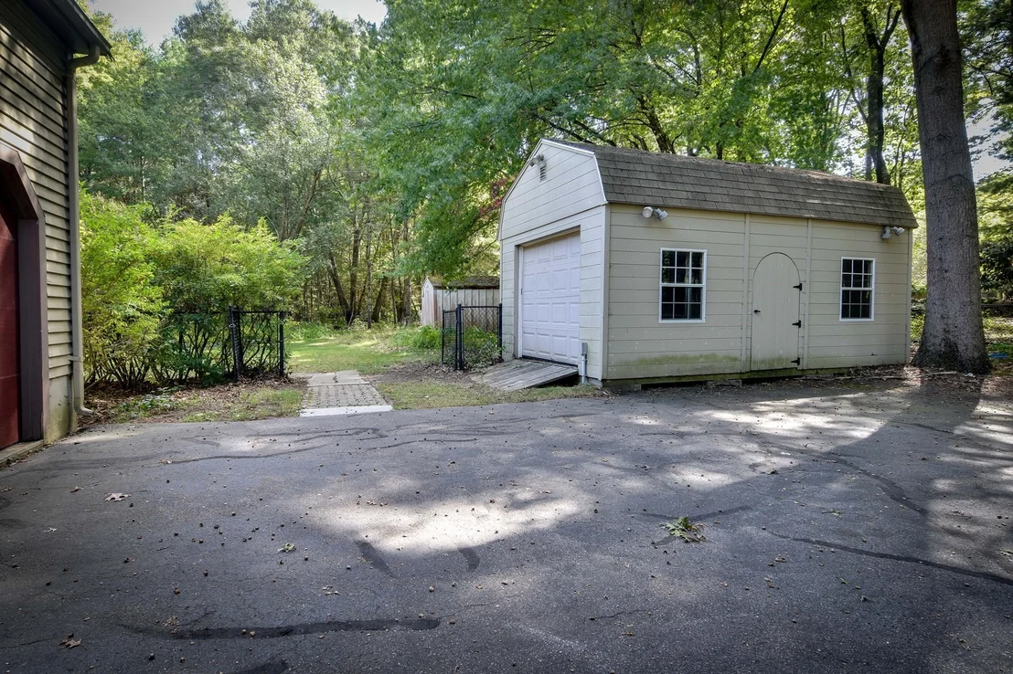 Photo of 46 Donnelly Dr