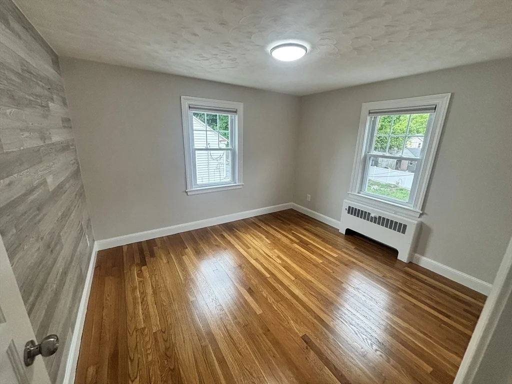 Photo of 251 May St