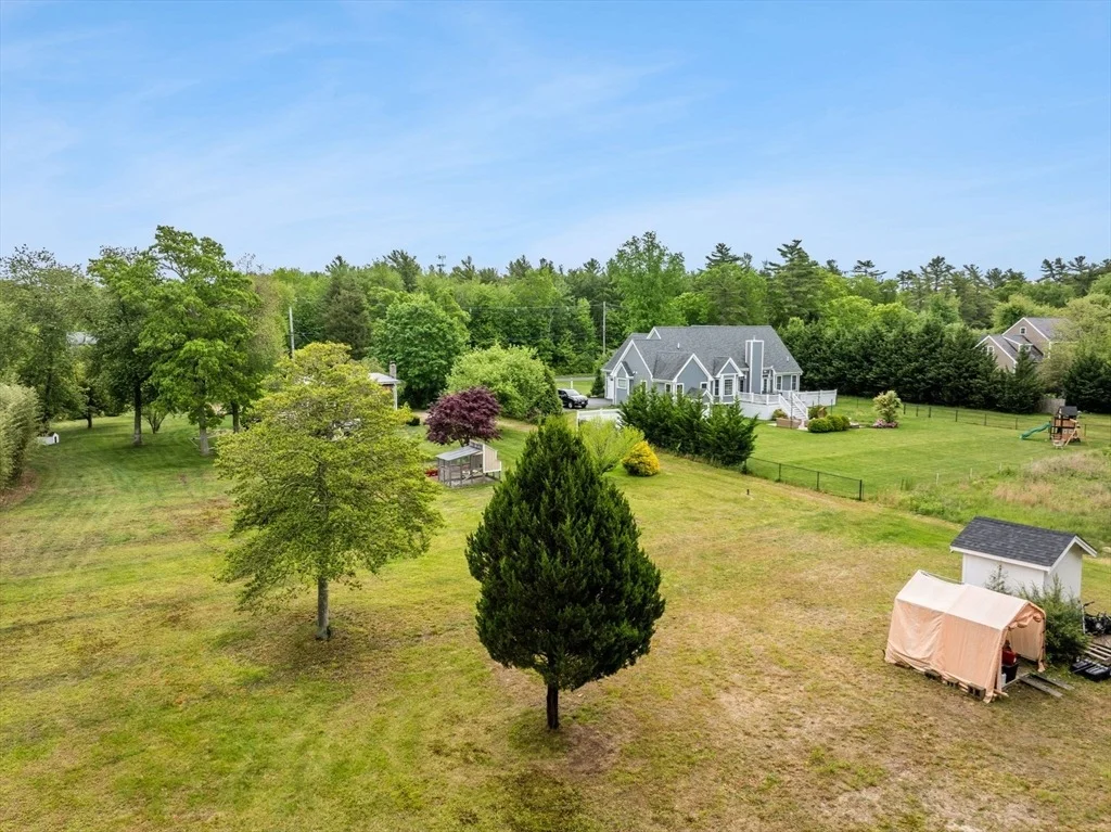 Photo of 301 County Rd