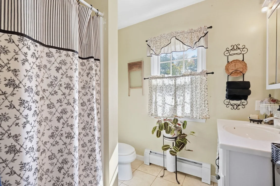 Photo of 36 Decorie Dr