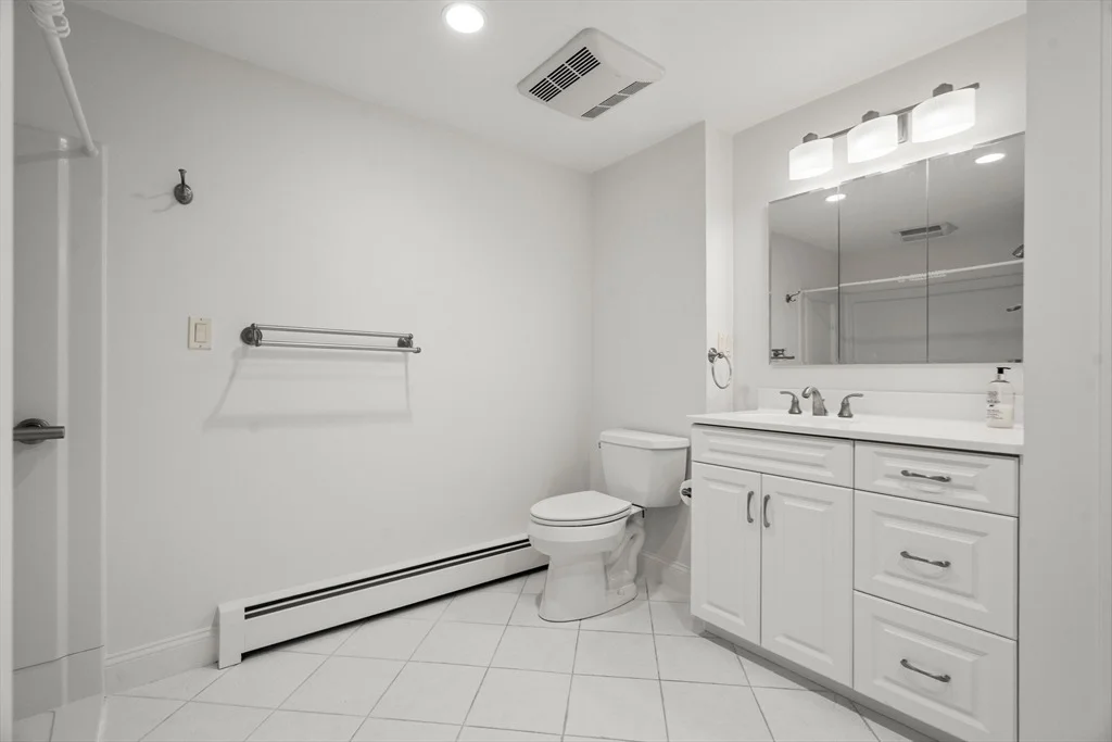 Photo of 31 Phillips Cir