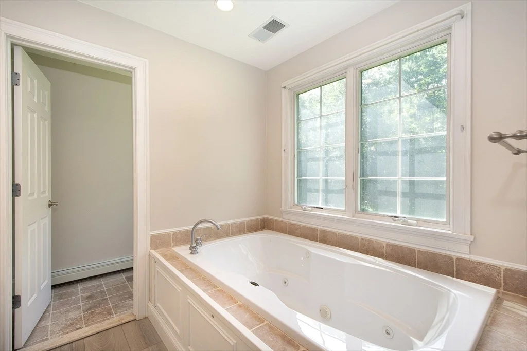 Photo of 185 Booth Hill Rd