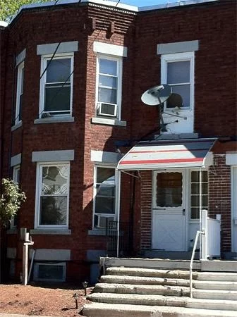 Photo of 47 Davis St