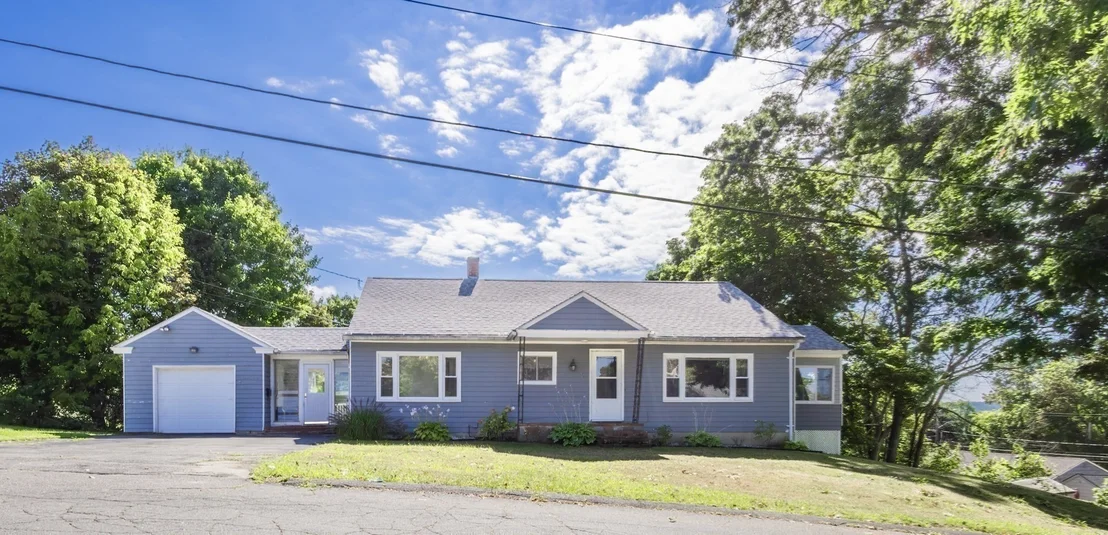 Photo of 9 Byron Ave