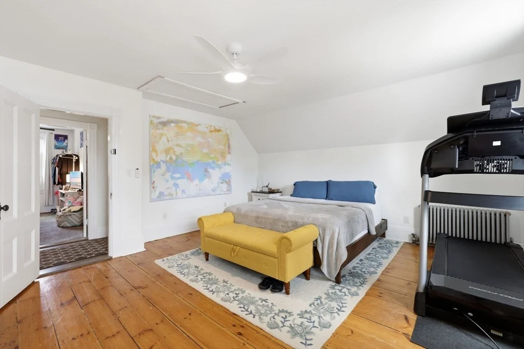 Photo of 9 Munroe St