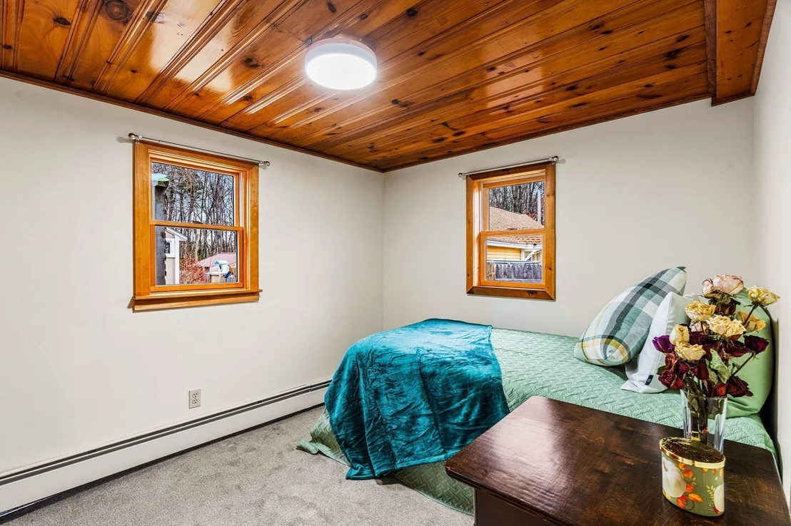 Photo of 57 Richardson Ave