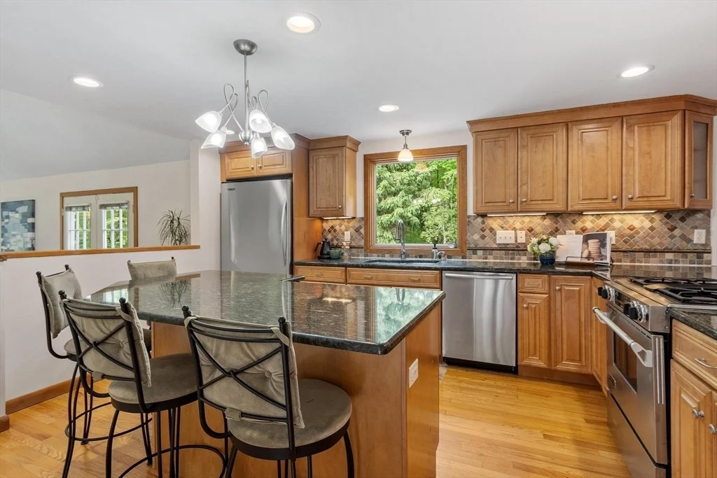 Photo of 6 Baywoods Dr