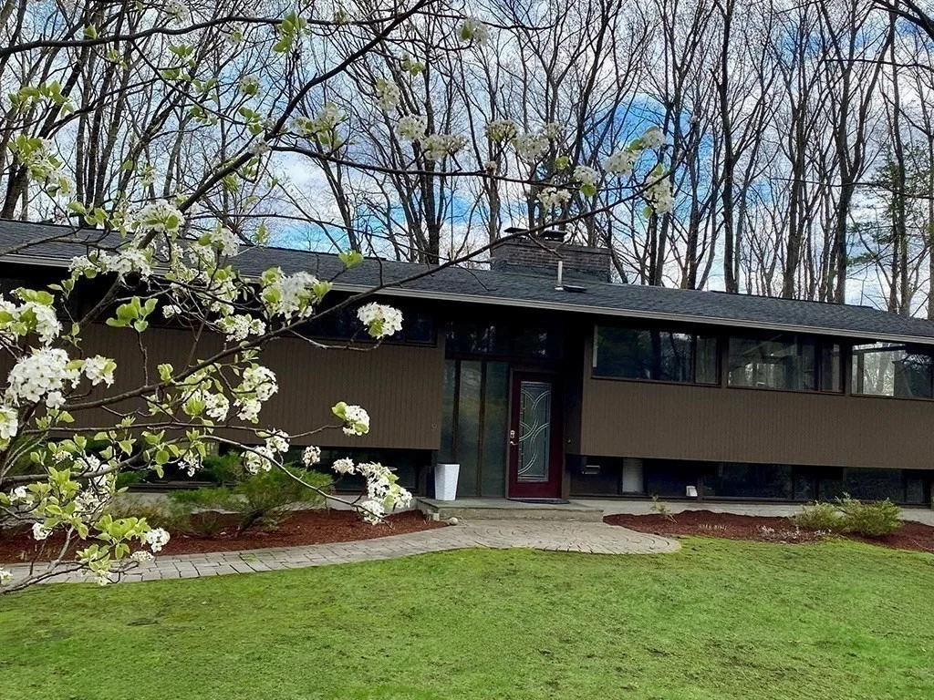 Photo of 9 Hampton Ln