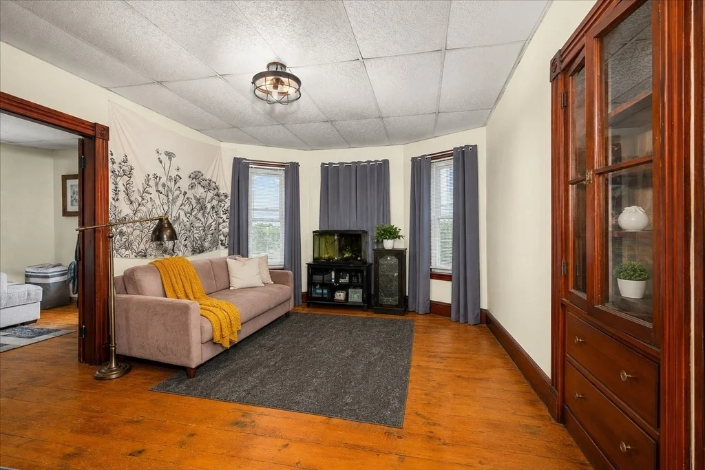 Photo of 60 Esther St
