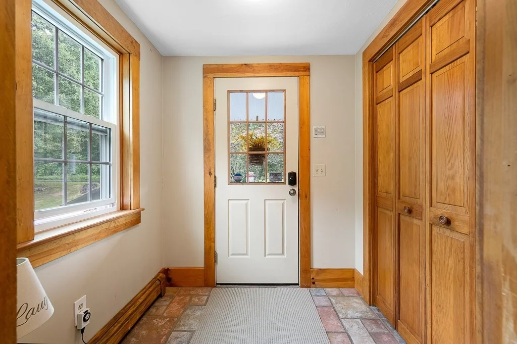 Photo of 85 Millbury Rd