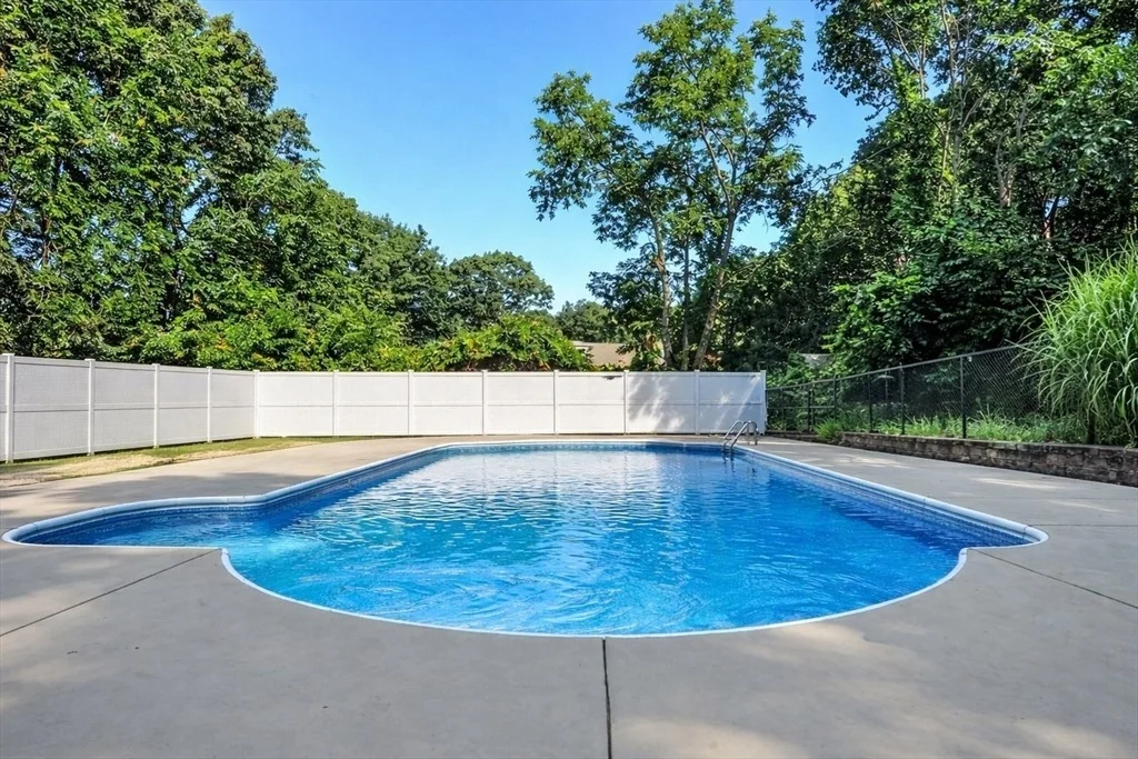 Photo of 7 Three Ring Rd